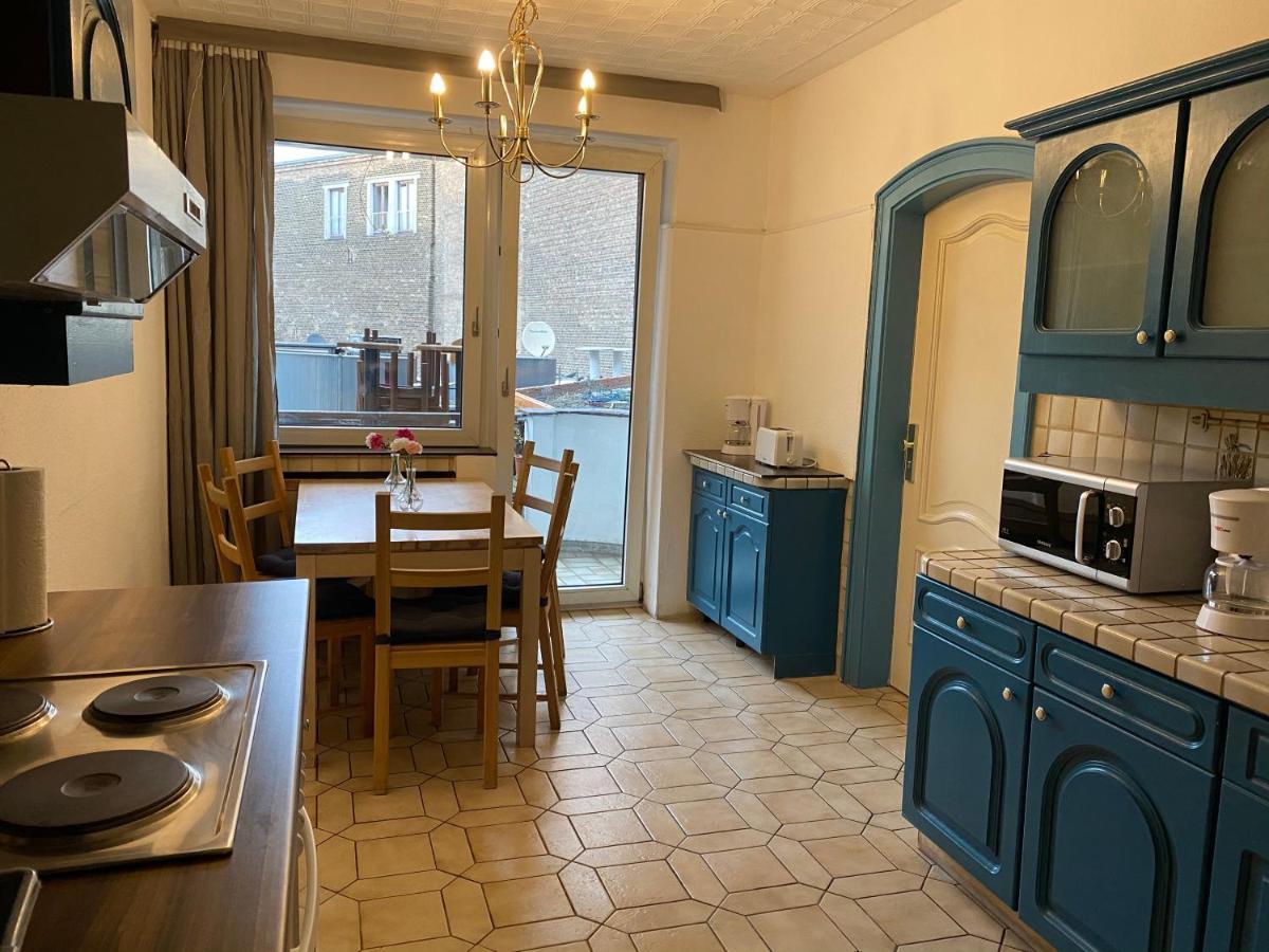Central Shared Apartment, Friesenplatz Кёльн Экстерьер фото