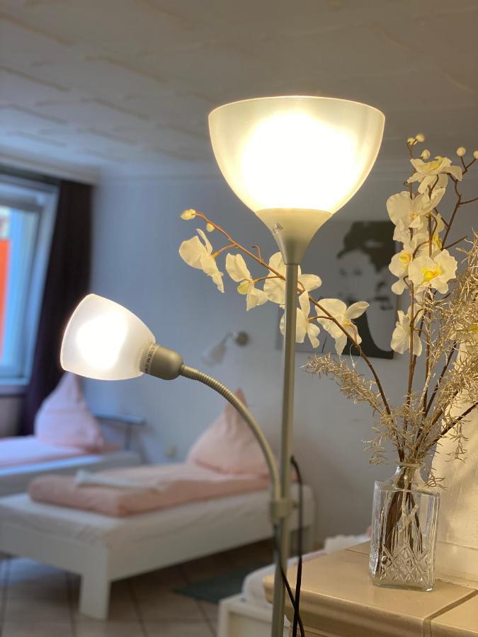 Central Shared Apartment, Friesenplatz Кёльн Экстерьер фото