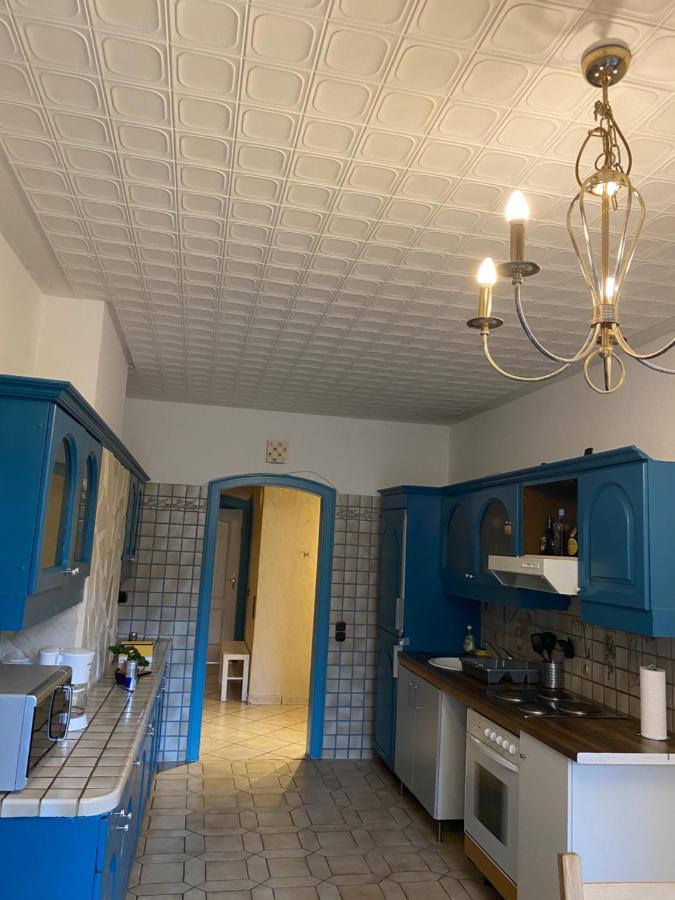 Central Shared Apartment, Friesenplatz Кёльн Экстерьер фото