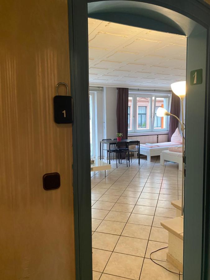 Central Shared Apartment, Friesenplatz Кёльн Экстерьер фото