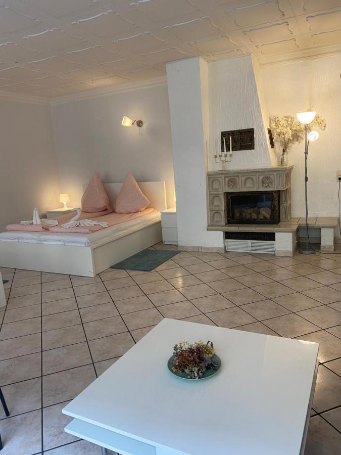 Central Shared Apartment, Friesenplatz Кёльн Экстерьер фото