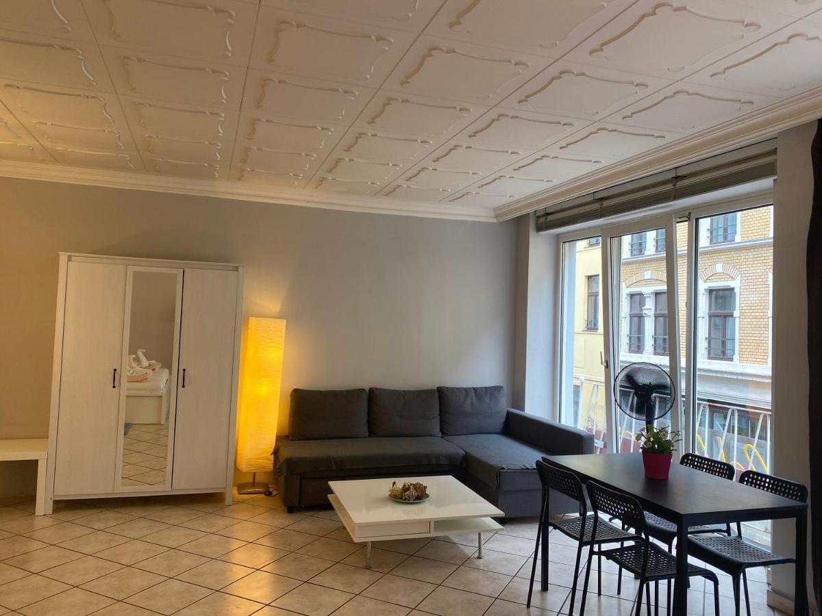 Central Shared Apartment, Friesenplatz Кёльн Экстерьер фото