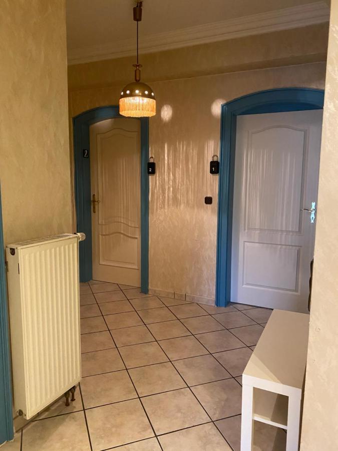 Central Shared Apartment, Friesenplatz Кёльн Экстерьер фото